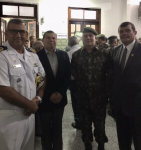 Comandante Ulisses da EAM, Duarte Frota, CMT do Exército Gen Ex Freire Gomes e Ministro da Defesa